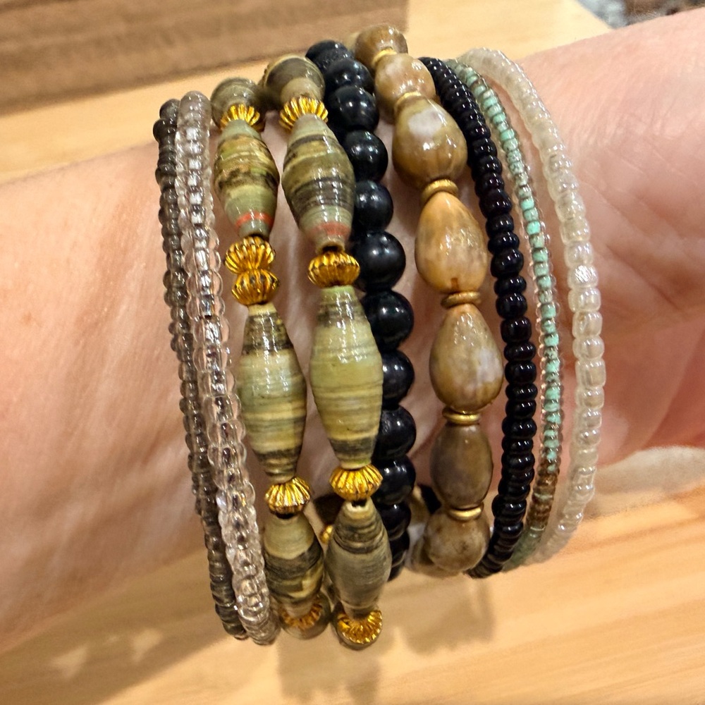 Oversized Memory Wire Wrap Multi-Beaded Bracelet - image 2